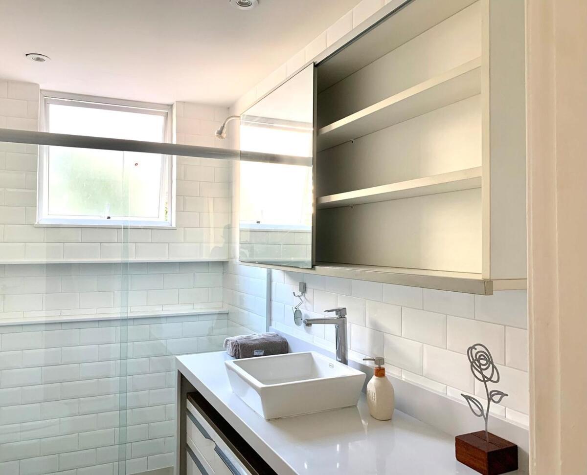 Apartamento Em Solo Gavea