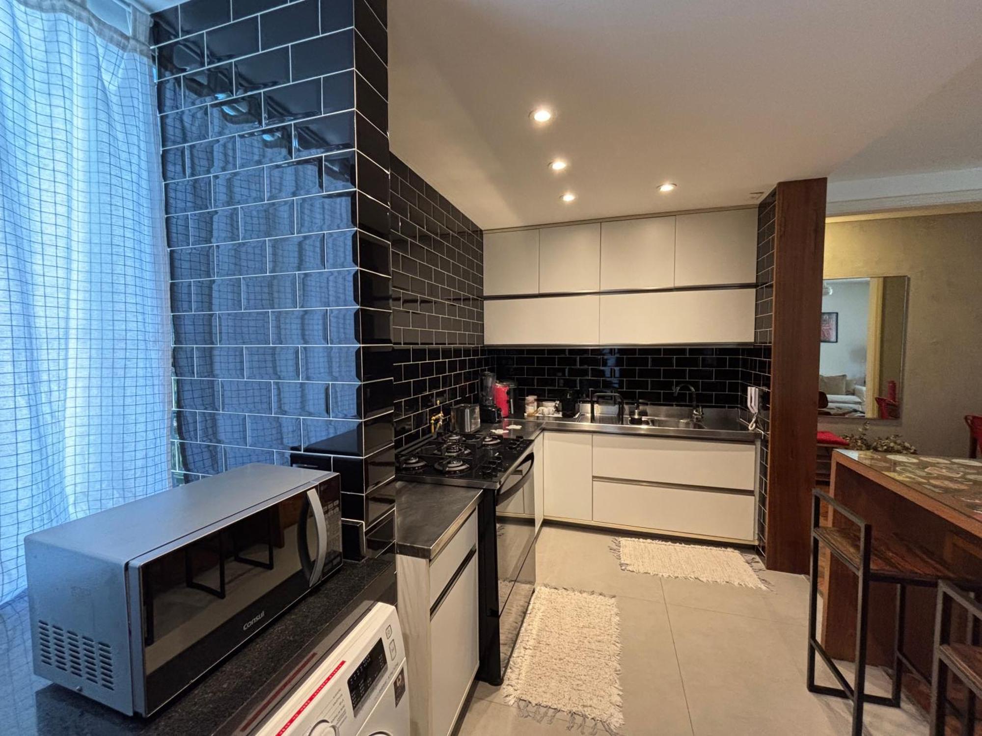Apartamento Em Solo Gavea *